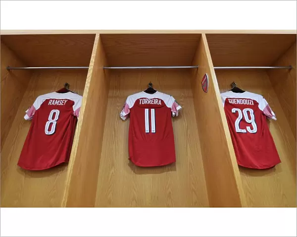 Arsenal Players Prepare for Carabao Cup Clash Against Tottenham: Ramsey, Torreira, Guendouzi