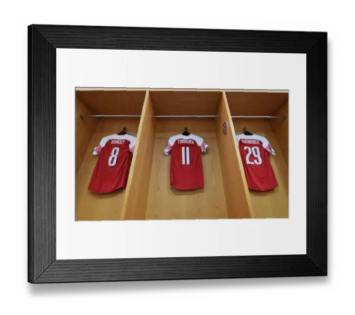 Framed Print : Arsenal Players Prepare for Carabao Cup Clash Against Tottenham: Ramsey, Torreira, Guendouzi Framed Print : Arsenal Players Prepare for Carabao Cup Clash Against Tottenham: Ramsey, Torreira, Guendouzi