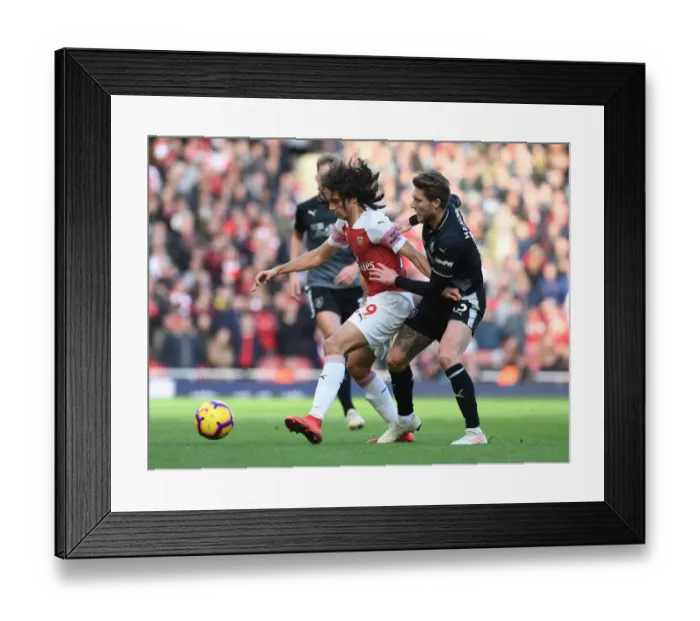 Framed Print : Arsenal vs. Burnley: Premier League Showdown at Emirates Stadium (December 2018) Framed Print : Arsenal vs. Burnley: Premier League Showdown at Emirates Stadium (December 2018)