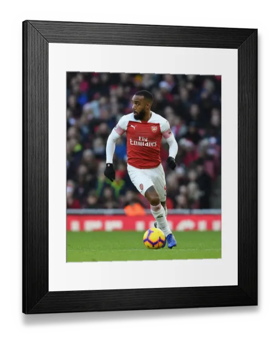 Framed Print : Arsenal vs Burnley: Premier League Showdown at Emirates Stadium