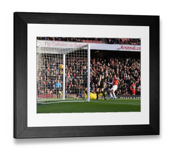 Framed Print : Arsenal vs Burnley: Premier League Showdown at Emirates Stadium