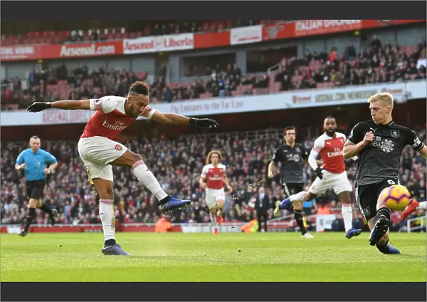 Pierre-Emerick Aubameyang Scores Arsenal's Third Goal vs Burnley (2018-19)