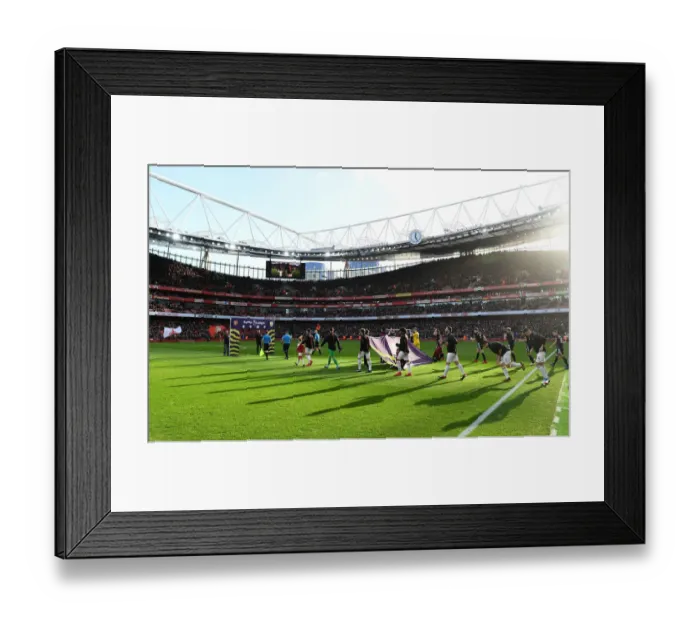 Framed Print : Arsenal Team Walks Out at Emirates Stadium Before Clash Against Burnley (2018-19)