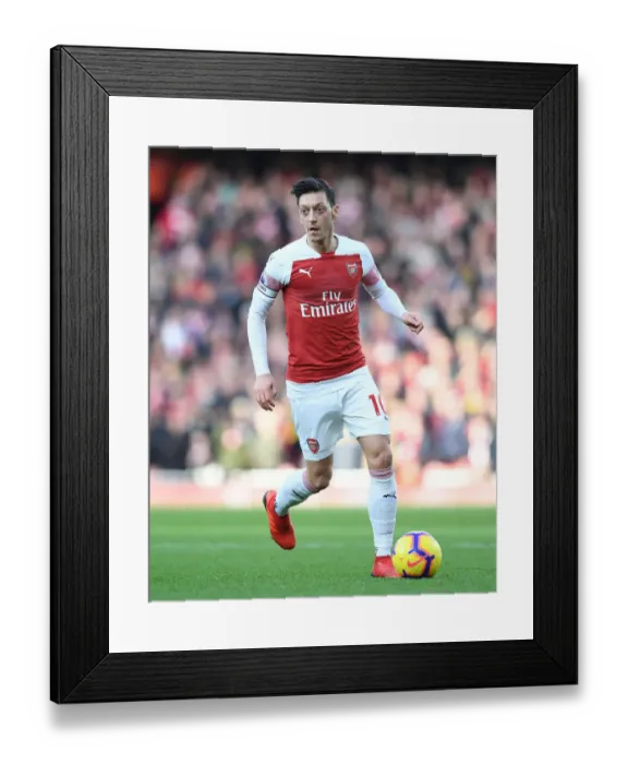 Framed Print : Mesut Ozil in Action: Arsenal vs Burnley, Premier League 2018-19 Framed Print : Mesut Ozil in Action: Arsenal vs Burnley, Premier League 2018-19