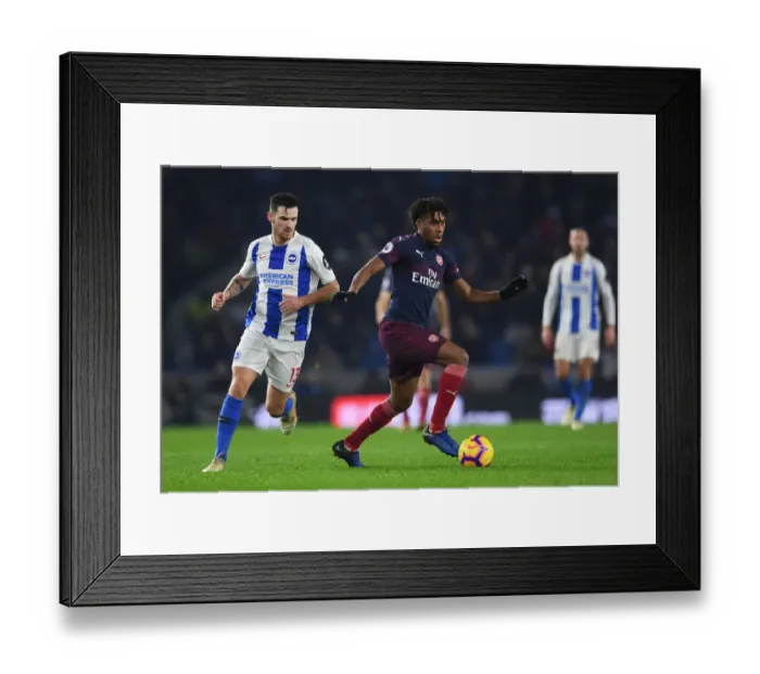 Framed Print : Alex Iwobi in Action: Arsenal vs. Brighton & Hove Albion, Premier League 2018-19 Framed Print : Alex Iwobi in Action: Arsenal vs. Brighton & Hove Albion, Premier League 2018-19