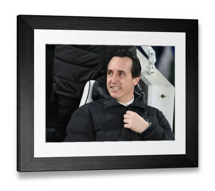 Framed Print : Unai Emery: Arsenal Coach Prepares for Brighton & Hove Albion Clash (December 2018)