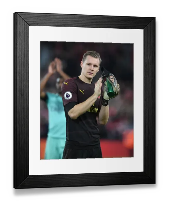 Framed Print : Arsenal's Bernd Leno Applauding Fans after Liverpool Clash (Premier League 2018-19) Framed Print : Arsenal's Bernd Leno Applauding Fans after Liverpool Clash (Premier League 2018-19)