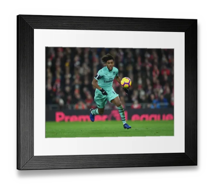 Framed Print : Alex Iwobi in Action: Liverpool vs Arsenal, Premier League 2018-19 Framed Print : Alex Iwobi in Action: Liverpool vs Arsenal, Premier League 2018-19