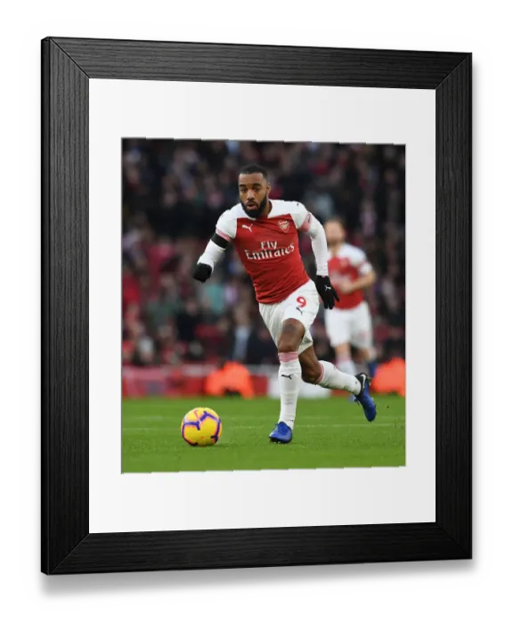 Framed Print : Alexandre Lacazette in Action: Arsenal vs Fulham, Premier League 2018-19