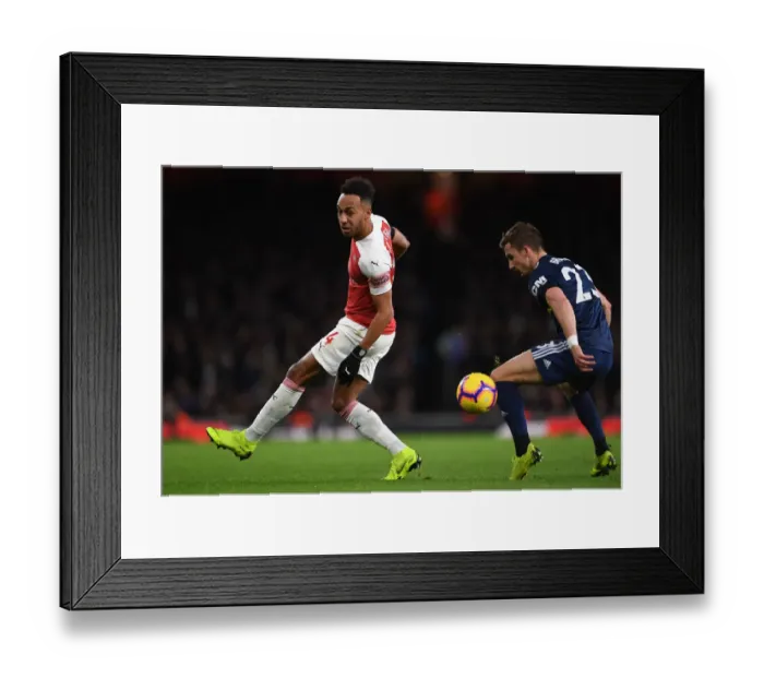 Framed Print : Arsenal's Aubameyang Scores Past Fulham's Bryan in Premier League Clash