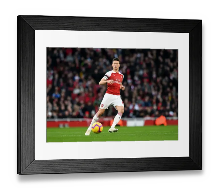 Framed Print : Laurent Koscielny in Action: Arsenal vs Fulham, Premier League 2018-19