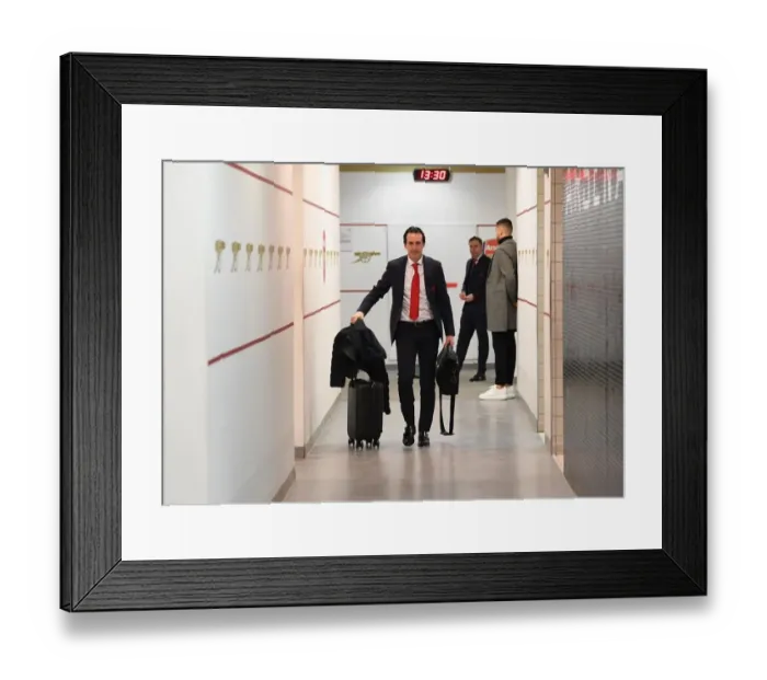 Framed Print : Unai Emery in Arsenal Changing Room Before Arsenal vs Fulham Premier League Match, Emirates Stadium, London, 2019 Framed Print : Unai Emery in Arsenal Changing Room Before Arsenal vs Fulham Premier League Match, Emirates Stadium, London, 2019