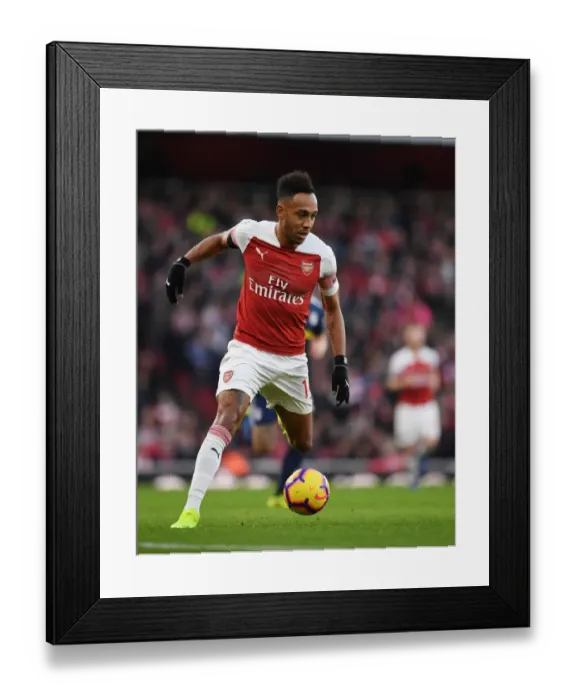 Framed Print : Arsenal's Aubameyang Shines in Arsenal vs. Fulham Premier League Clash (2018-19)