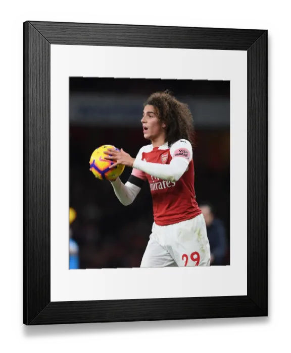Framed Print : Arsenal's Matteo Guendouzi in Action Against Fulham, Premier League 2018-19 Framed Print : Arsenal's Matteo Guendouzi in Action Against Fulham, Premier League 2018-19