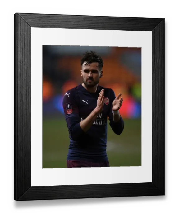 Framed Print : Arsenal's Carl Jenkinson in FA Cup Action: Arsenal vs Blackpool (2019) Framed Print : Arsenal's Carl Jenkinson in FA Cup Action: Arsenal vs Blackpool (2019)