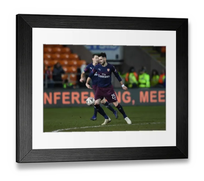 Framed Print : Arsenal's Carl Jenkinson in FA Cup Action at Blackpool (2019) Framed Print : Arsenal's Carl Jenkinson in FA Cup Action at Blackpool (2019)