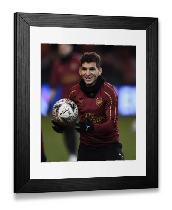 Framed Print : Lucas Torreira Prepares for FA Cup Battle against Blackpool with Arsenal