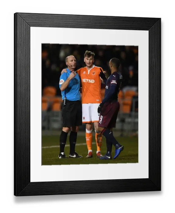 Framed Print : FA Cup Third Round: Referee Mike Dean Speaks with Alexandre Lacazette and Paudie O'Connor during Blackpool vs. Arsenal