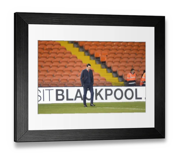 Framed Print : Unai Emery Leads Arsenal at Blackpool: FA Cup Clash, 2019 Framed Print : Unai Emery Leads Arsenal at Blackpool: FA Cup Clash, 2019