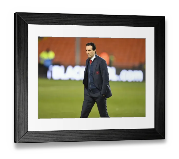 Framed Print : Unai Emery Leads Arsenal in FA Cup Battle against Blackpool, 2019 Framed Print : Unai Emery Leads Arsenal in FA Cup Battle against Blackpool, 2019
