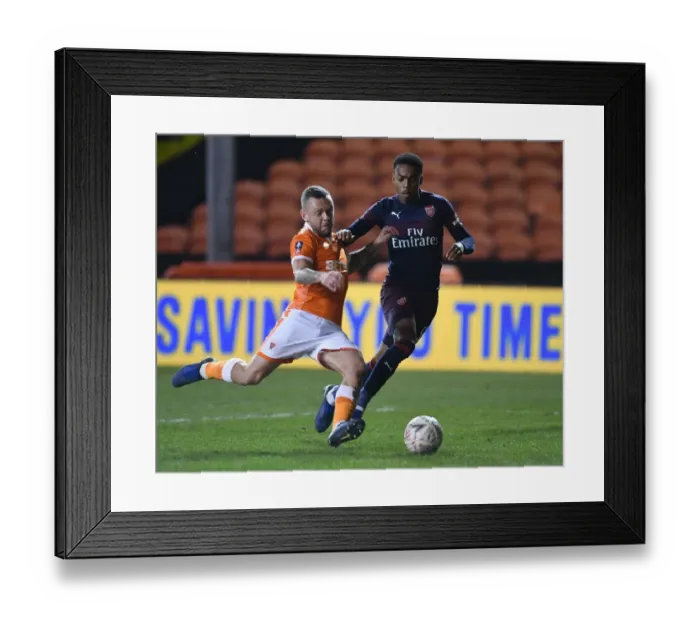 Framed Print : FA Cup Third Round: Joe Willock vs Jay Spearing - Blackpool vs Arsenal Framed Print : FA Cup Third Round: Joe Willock vs Jay Spearing - Blackpool vs Arsenal