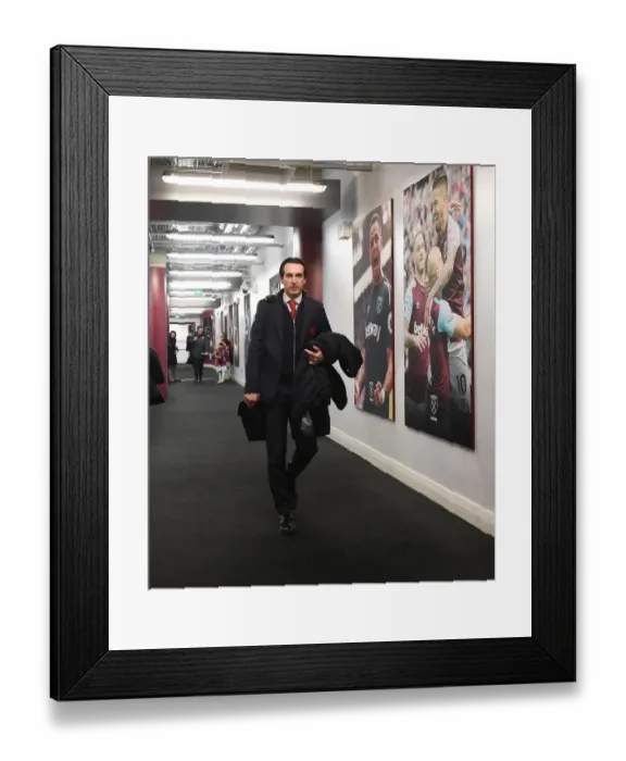 Framed Print : Unai Emery Leads Arsenal into West Ham United's London Stadium - Premier League Clash (2018-19) Framed Print : Unai Emery Leads Arsenal into West Ham United's London Stadium - Premier League Clash (2018-19)