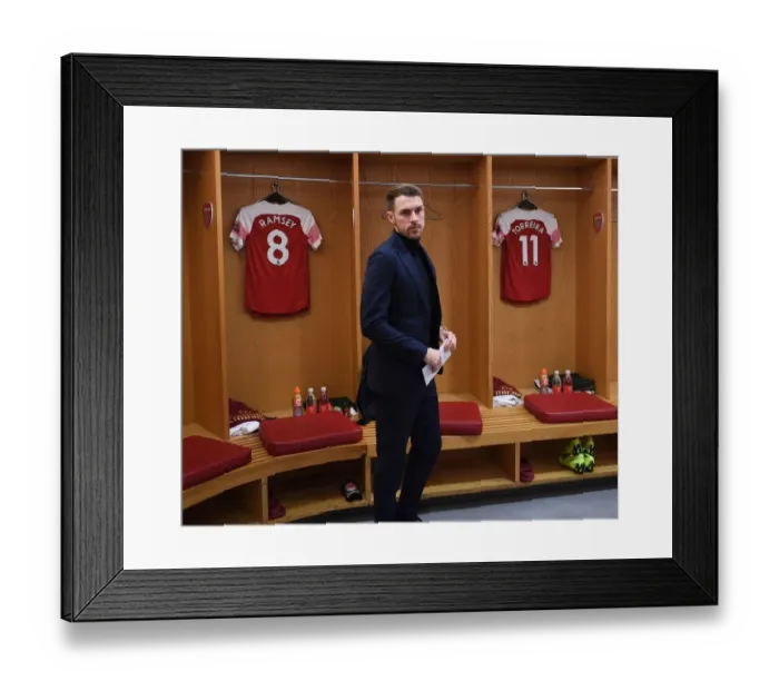 Framed Print : Arsenal FC: Aaron Ramsey's Final Preparations Before Arsenal v Chelsea (2018-19)