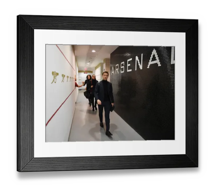 Framed Print : Arsenal FC: Nacho Monreal in the Changing Room Before Arsenal v Chelsea, Premier League 2018-19 Framed Print : Arsenal FC: Nacho Monreal in the Changing Room Before Arsenal v Chelsea, Premier League 2018-19