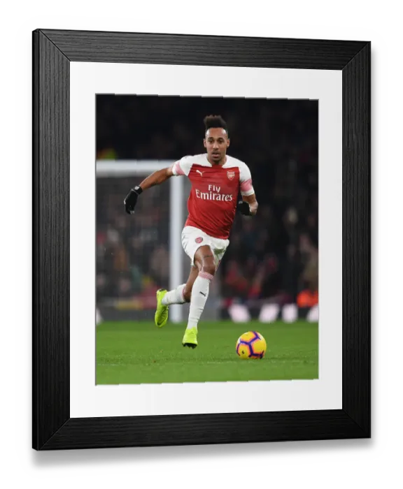 Framed Print : Arsenal vs. Chelsea: Aubameyang Goes Head-to-Head in Premier League Battle