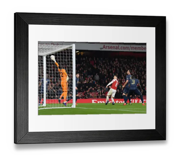 Framed Print : Arsenal vs Manchester United: Sergio Romero Saves Penalty in FA Cup Showdown