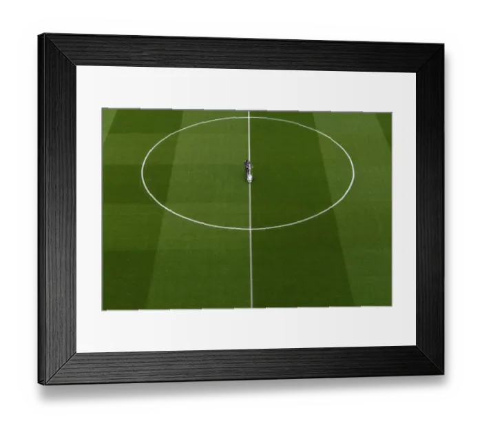 Framed Print : Arsenal vs Manchester United: FA Cup Fourth Round - The Preparation at Emirates Stadium