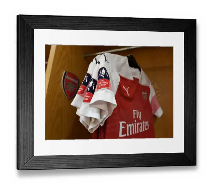 Framed Print : Arsenal vs Manchester United - FA Cup Fourth Round Showdown at Emirates Stadium