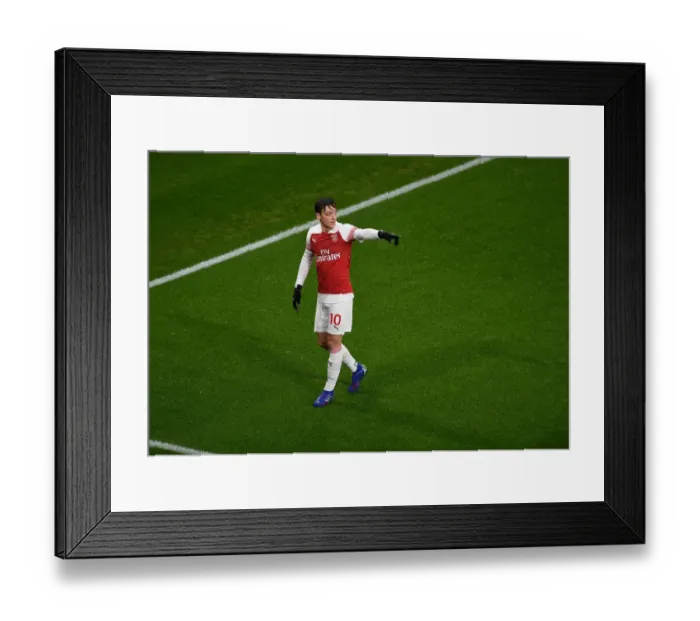 Framed Print : Mesut Ozil in Action: Arsenal vs. Cardiff City, Premier League 2018-19 Framed Print : Mesut Ozil in Action: Arsenal vs. Cardiff City, Premier League 2018-19