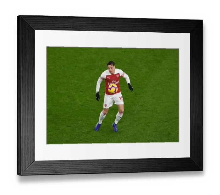 Framed Print : Arsenal's Mesut Ozil Shines in Arsenal FC vs. Cardiff City Premier League Clash (January 2019)