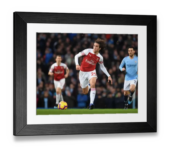 Framed Print : Matteo Guendouzi in Action: Manchester City vs. Arsenal, Premier League 2018-19 Framed Print : Matteo Guendouzi in Action: Manchester City vs. Arsenal, Premier League 2018-19