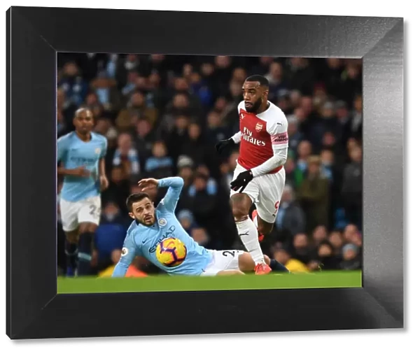Alex Lacazette Outmaneuvers Bernardo Silva: A Crucial Moment in the Manchester City vs Arsenal Battle, Premier League 2018-19