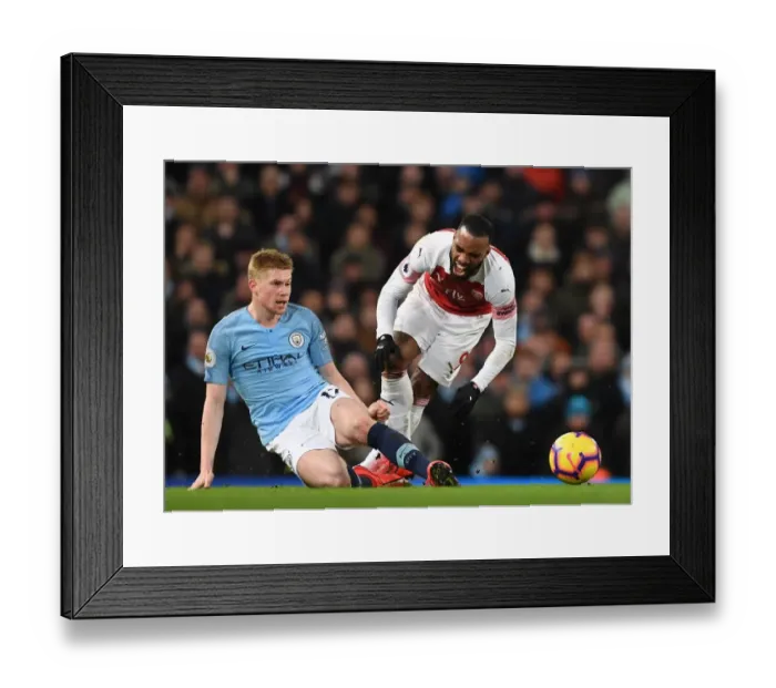 Framed Print : Manchester City vs Arsenal: Lacazette vs De Byrne - Premier League Clash, 2018-19 Framed Print : Manchester City vs Arsenal: Lacazette vs De Byrne - Premier League Clash, 2018-19