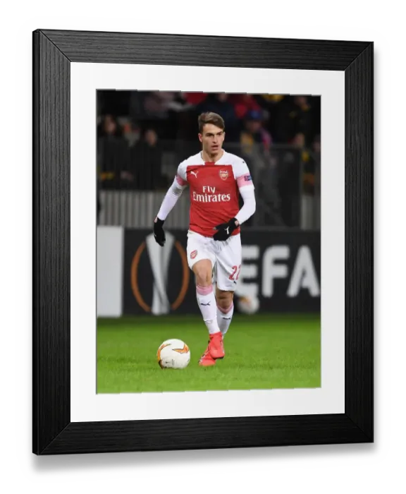 Framed Print : Denis Suarez in Action: Arsenal's Europa League Battle against BATE Borisov
