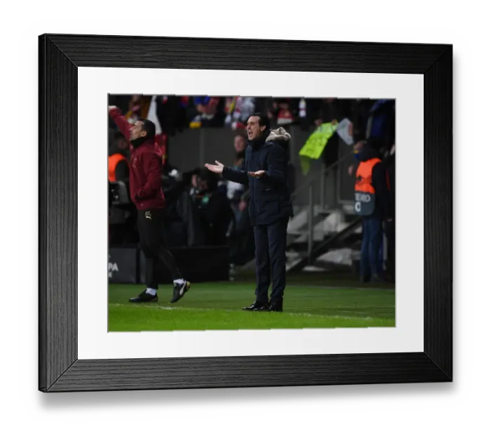 Framed Print : Unai Emery Leads Arsenal in Europa League Battle against BATE Borisov