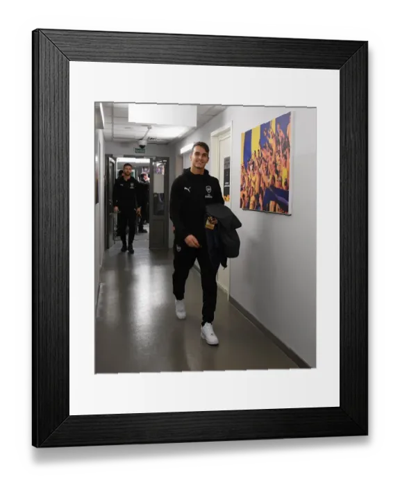 Framed Print : Arsenal's Denis Suarez Prepares for BATE Borisov Europa League Clash