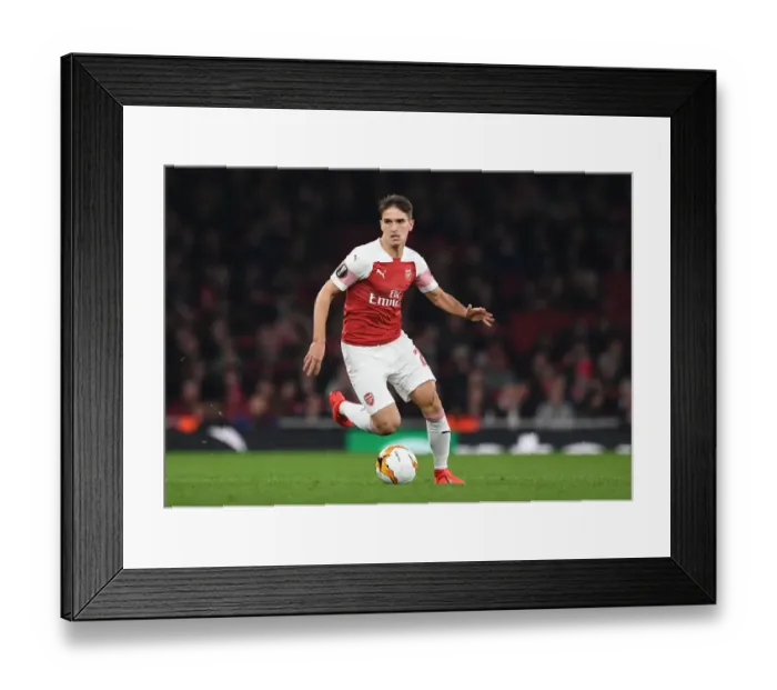 Framed Print : Arsenal's Denis Suarez in Action against BATE Borisov in Europa League Round of 32