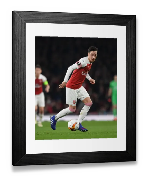 Framed Print : Arsenal's Mesut Ozil in Europa League Clash against BATE Borisov