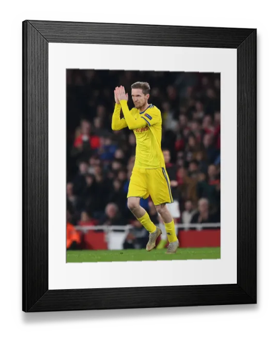 Framed Print : Arsenal vs BATE Borisov: Alex Hleb's Emotional Return at Emirates Stadium - UEFA Europa League 2018-19 Framed Print : Arsenal vs BATE Borisov: Alex Hleb's Emotional Return at Emirates Stadium - UEFA Europa League 2018-19