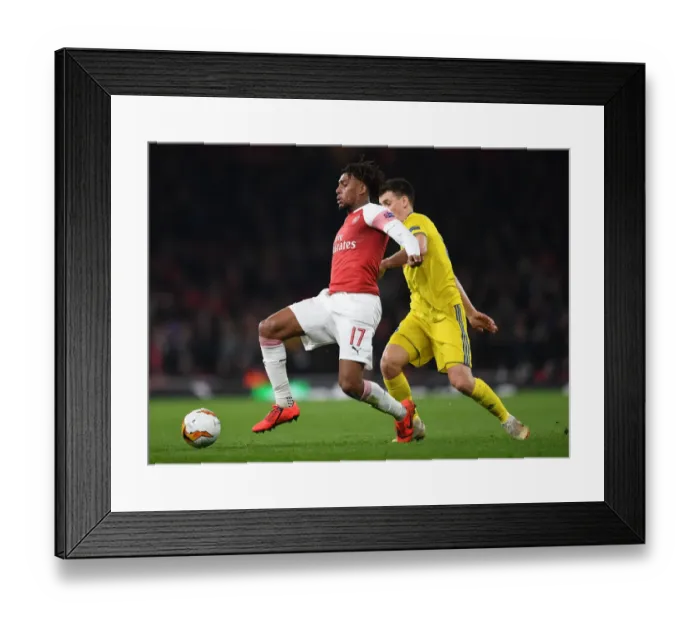 Framed Print : Arsenal's Alex Iwobi in Europa League Action vs BATE Borisov at Emirates Stadium Framed Print : Arsenal's Alex Iwobi in Europa League Action vs BATE Borisov at Emirates Stadium