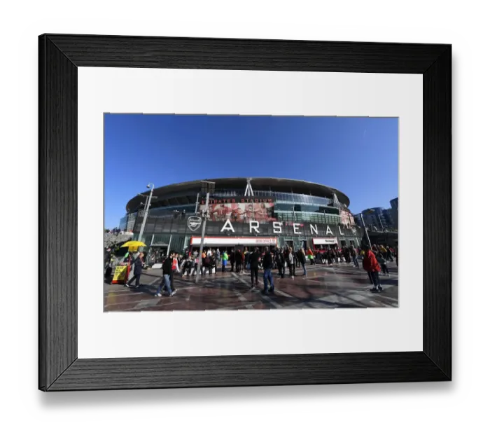 Framed Print : Arsenal vs Southampton: Premier League Showdown at Emirates Stadium (2018-19)