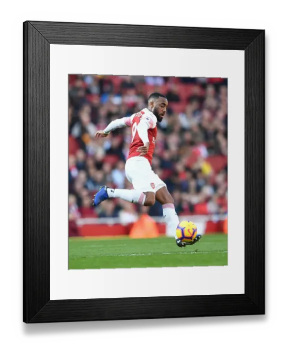 Framed Print : Alexandre Lacazette in Action: Arsenal vs Southampton, Premier League 2018-19 Framed Print : Alexandre Lacazette in Action: Arsenal vs Southampton, Premier League 2018-19