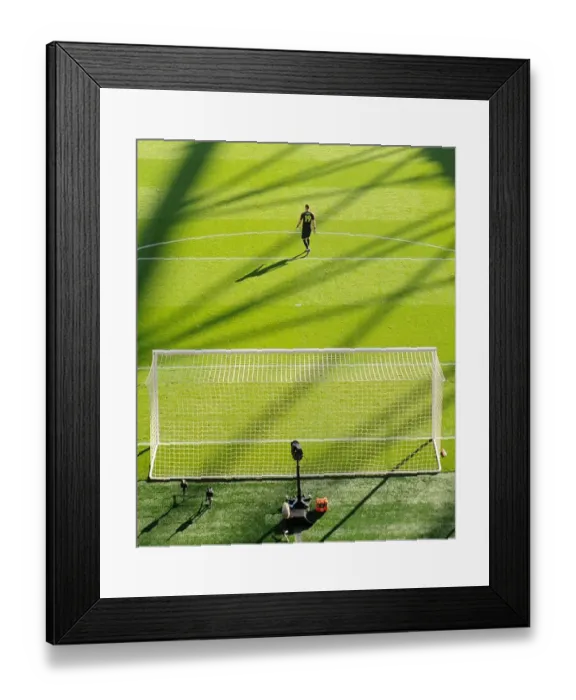 Framed Print : Arsenal's Bernd Leno in Action Against Southampton in the Premier League Framed Print : Arsenal's Bernd Leno in Action Against Southampton in the Premier League