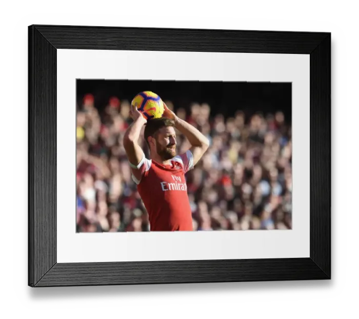 Framed Print : Shkodran Mustafi Focuses in Arsenal's Clash Against Southampton