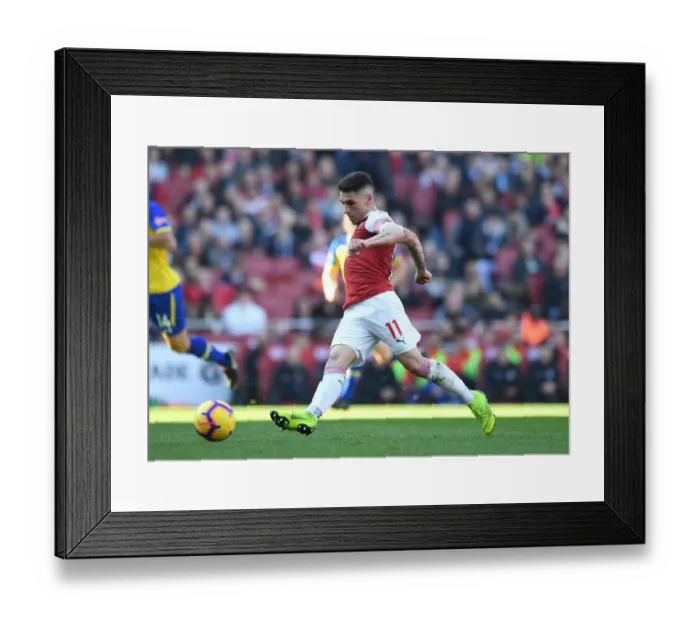 Framed Print : Lucas Torreira in Action: Arsenal vs. Southampton, Premier League 2018-19