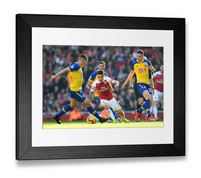 Framed Print : Clash of Midfielders: Torreira vs Hojbjerg & Romeu (Arsenal vs Southampton, Premier League)